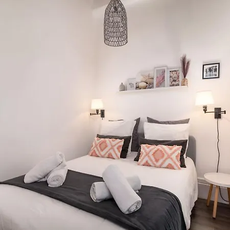 Le 14 Sathonay Appartement *